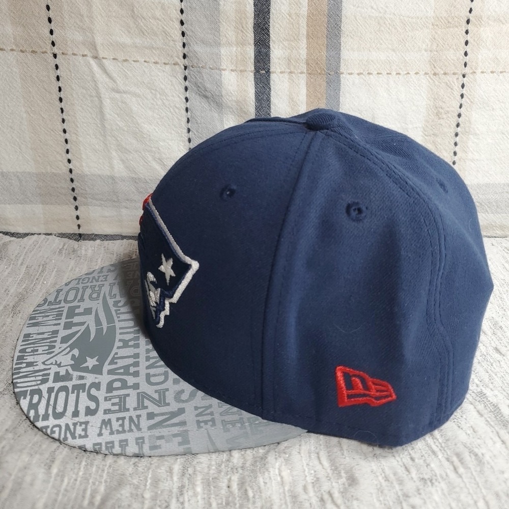 New Era 59FIFTY Patriots Reflective Brim Fitted Cap Sz 7 3/8 NFL - Picture 2 of 9